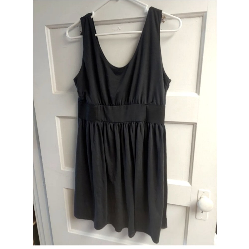 Plain gray sleeveless dress